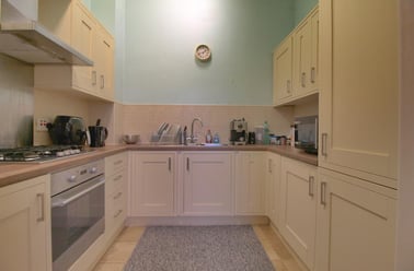 B Charlotte Square, Newcastle Upon Tyne, Newcastle - Image 3